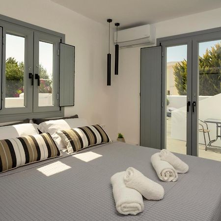 Linea Luxury Suites Фира Екстериор снимка