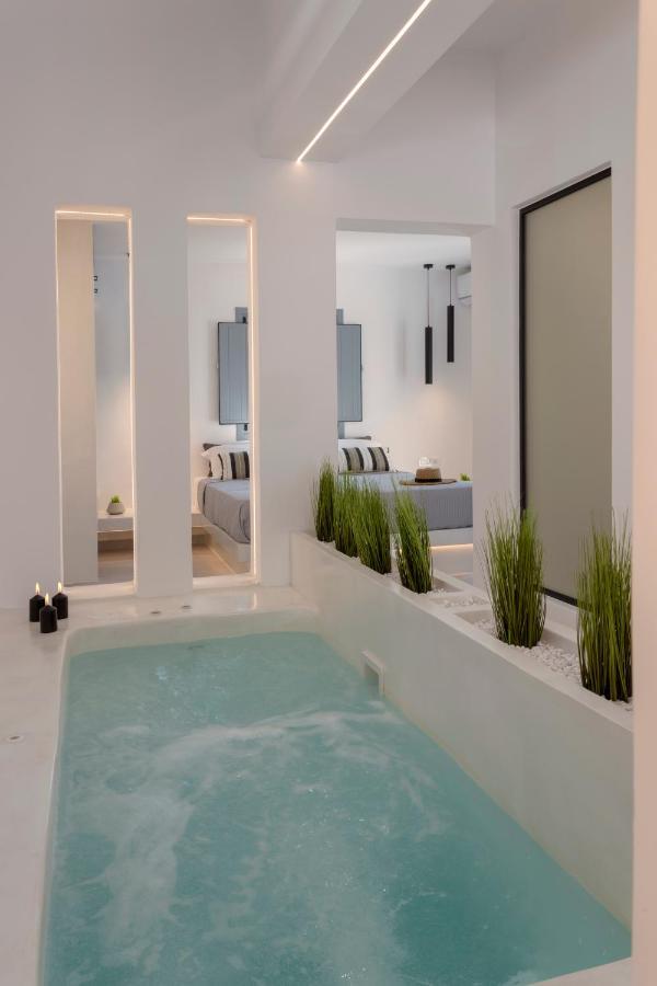 Linea Luxury Suites Фира Екстериор снимка