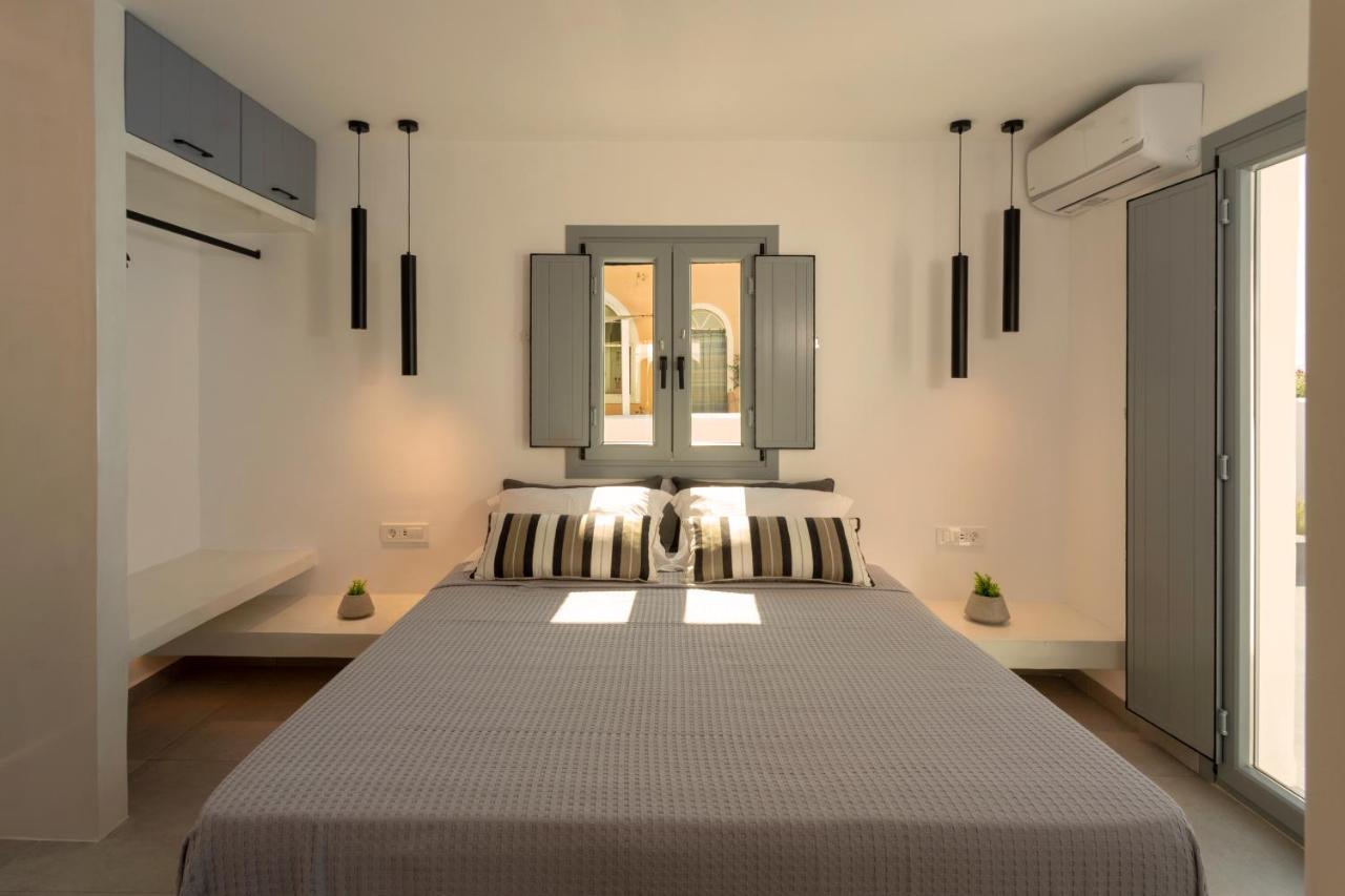 Linea Luxury Suites Фира Екстериор снимка