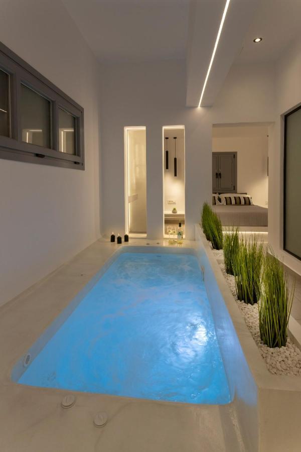 Linea Luxury Suites Фира Екстериор снимка