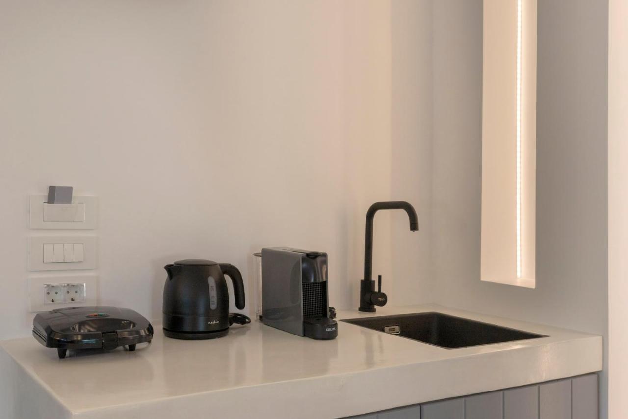 Linea Luxury Suites Фира Екстериор снимка