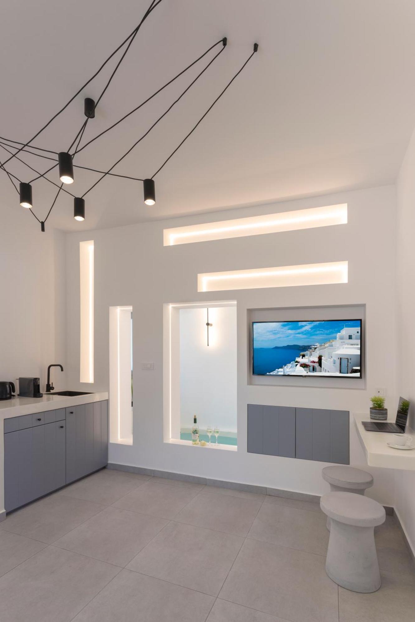 Linea Luxury Suites Фира Екстериор снимка