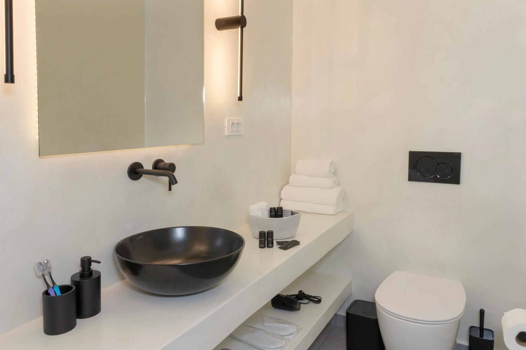 Linea Luxury Suites Фира Екстериор снимка