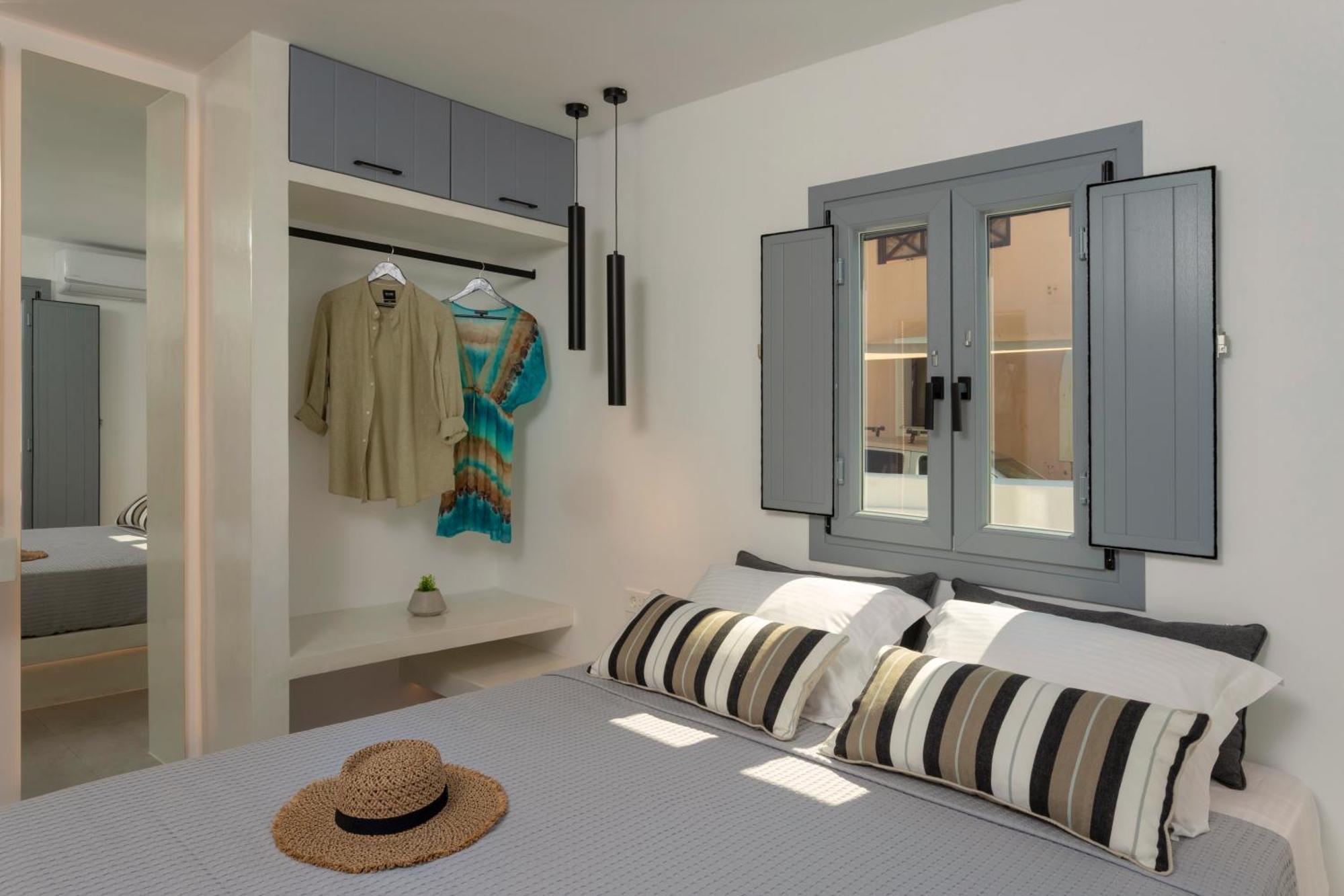 Linea Luxury Suites Фира Екстериор снимка