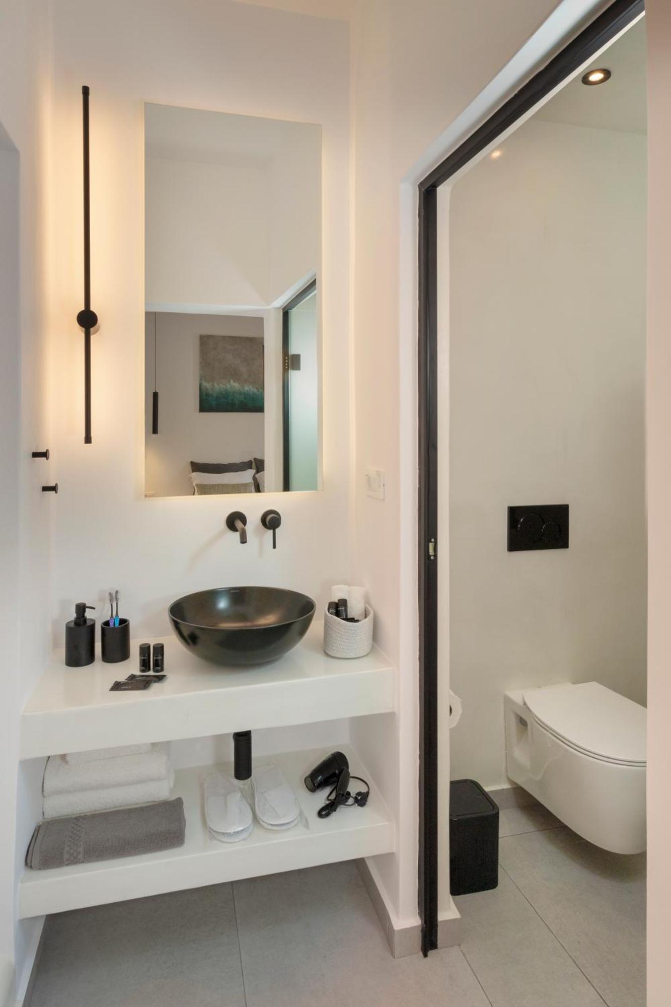 Linea Luxury Suites Фира Екстериор снимка